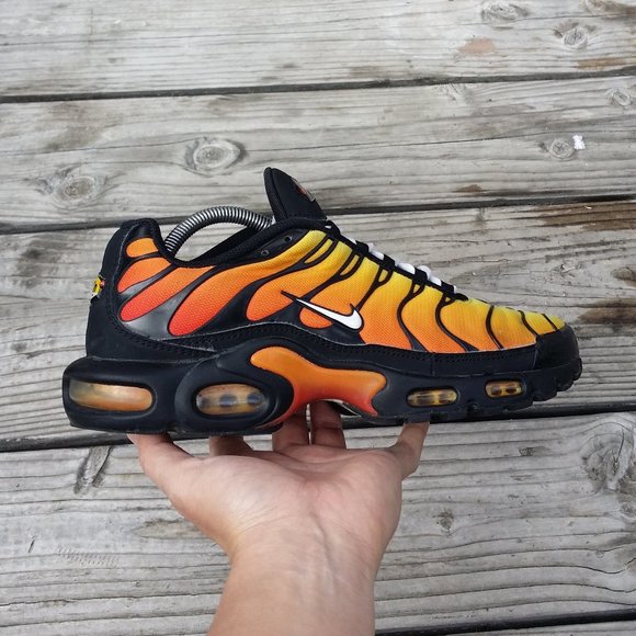 Women Size 10 / Size 8.5 Men Nike Air Max Plus Tiger Running Shoes Sneakers - Picture 2 of 8